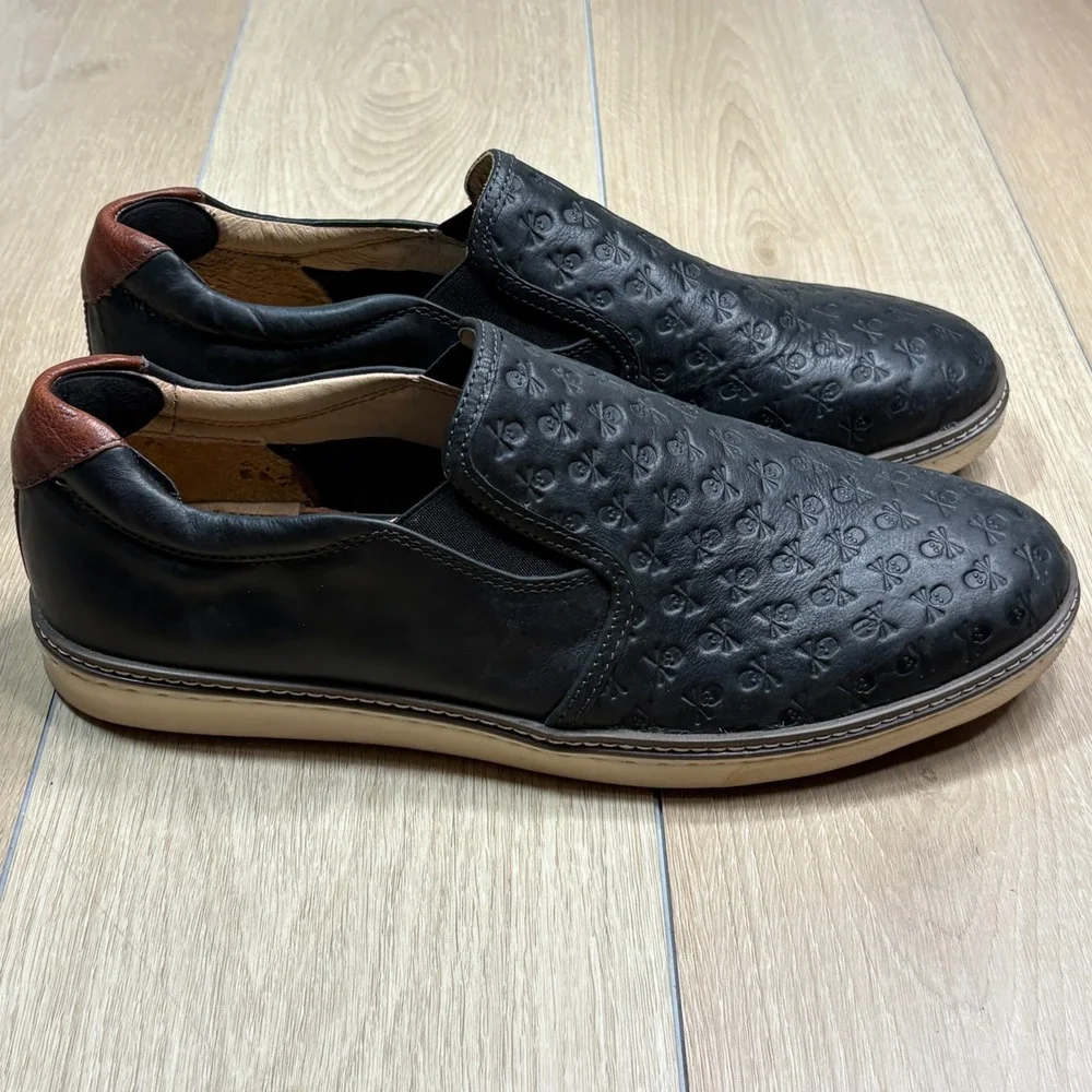 Johnston & Murphy McGuffey Mens Black Leather Skull Embossed Slip On Shoes 12W
